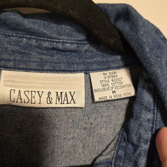 Vintage Casey and Max Denim Shirt Christmas Womens Medium Embroidered Reindeer - Picture 4 of 8